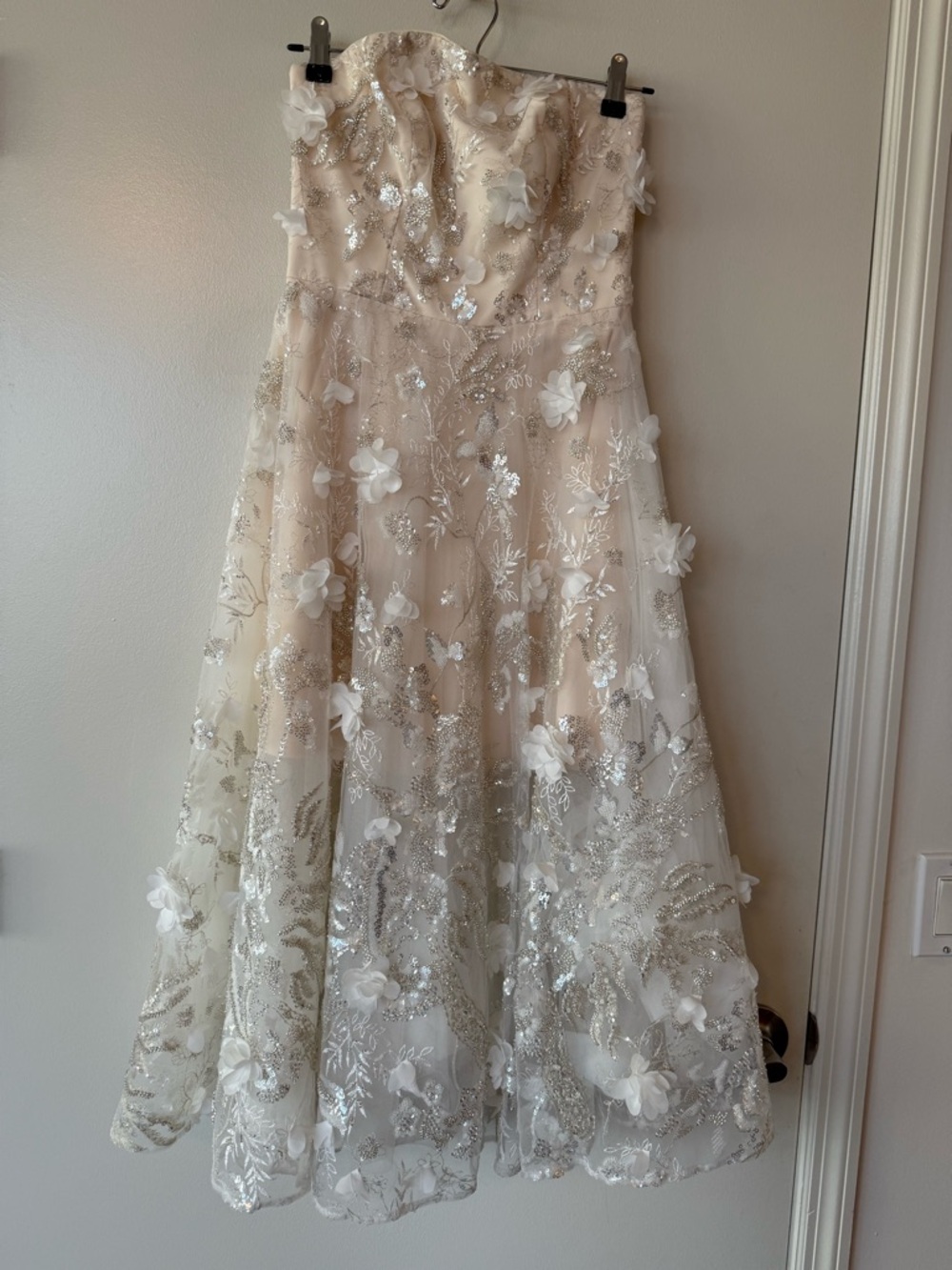 Dress the Population “Kailyn” Strapless Floral Appliqué Midi Dress | Ivory - Picture 3 of 5